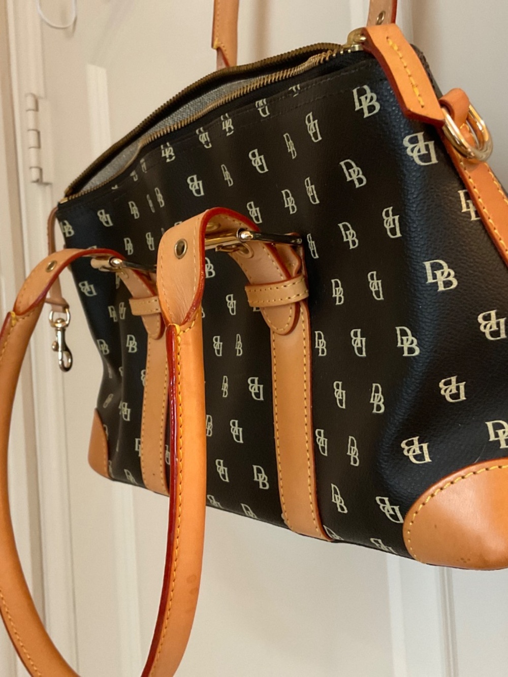 NWOT Dooney&Bourke Signature Satchel Four piece set - Picture 7 of 13